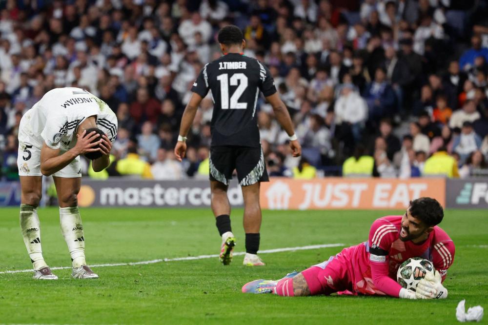 他在逆境中 他在逆境中